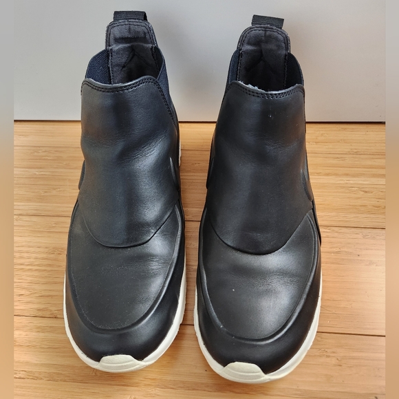 NIKE Women's Air Max Thea Mid Casual High Top Slip-On Sneaker Size 7.5 - Picture 2 of 8